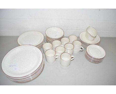 Quantity of Poole table wares