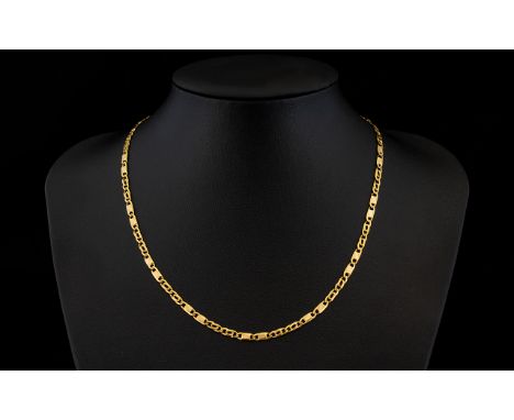 A Fine Quality Fancy 9ct Gold Chain with Good Clasp. Full Hallmark for 9ct. Length of Chain 18 Inches - 45 cm. 9.4 grams. Exc