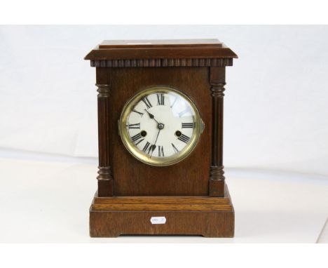 Late 19th / Early 20th century Oak Cased Eight Day Mantle Clock, 32cms high