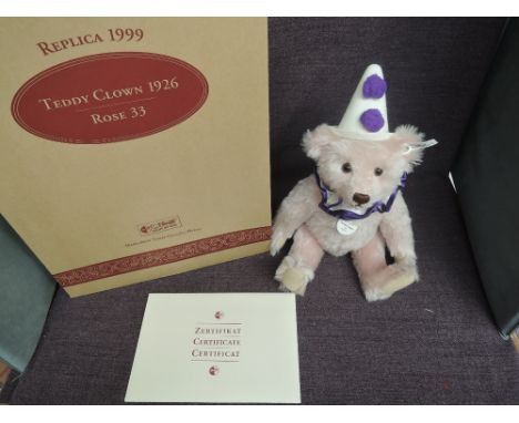 A Limited Edition Steiff Bear, Teddy Clown 1926 Rose 33, 407260, 1169/5000, white tag, certificate and box