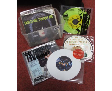 Picture Disc/Coloured Vinyl - Michael Jackson Souvenir pack, Kraftwerk (yellow vinyl), Yello 'I Love You' (with 3D glasses), 