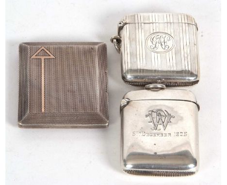 Mixed Lot:  An Art Deco silver card cased, engine turned back and front around a polished arrow design, Birmingham 1929, make