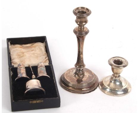Mixed Lot: A cased three piece condiment set, hallmarked for Birmingham 1932/3, makers mark Marson &amp; Jones (a/f), a singl