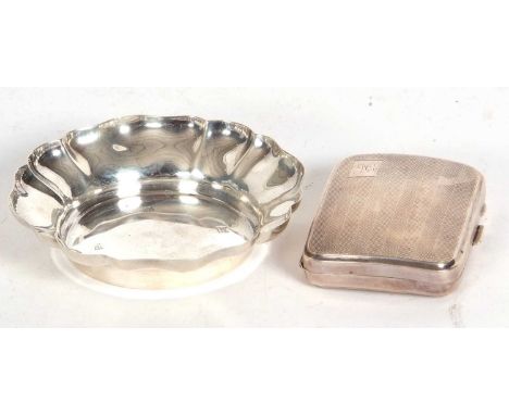 Mixed Lot:  A silver dish with scallop rim, Birmingham 1971, makers mark Barker Ellis Silver Co, 10cm diameter together with 