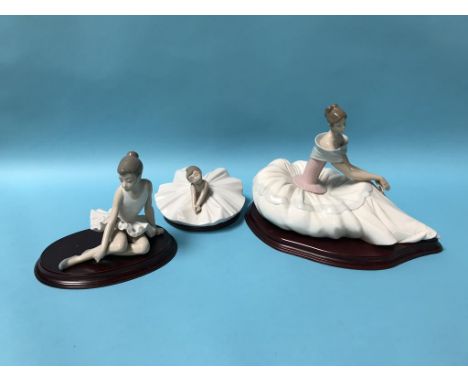 Lladro Harlequin With Lute And Ballerina