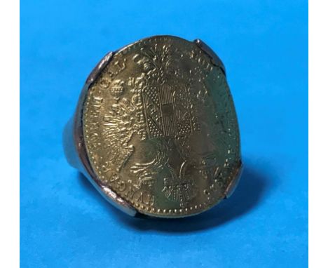 A 1915 Ducat, ring in yellow metal mount, 8.5g total