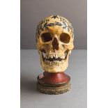 Totenschädel / Schwurschädel auf Standfuß (18. Jh.), Memento mori