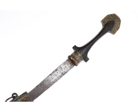 EARLY 20TH CENTURY MALAYAN/EASTERN DAGGER with brass mounted wood handle and brass and copper scabbard enclosing the steel bl