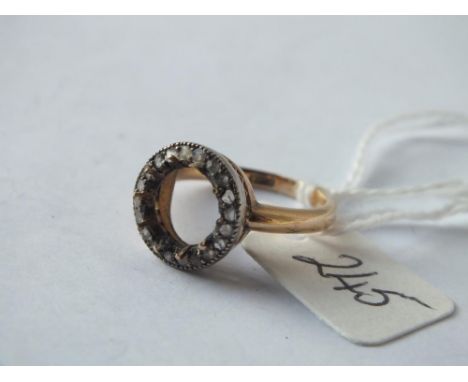 18ct gold diamond border ring central stone absent approx size L 4g inc 