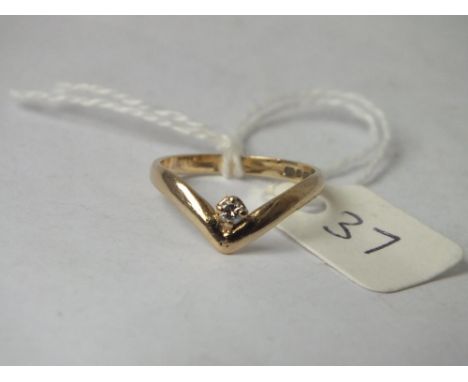 9ct diamond solitaire wishbone ring approx size N  1.8g inc  