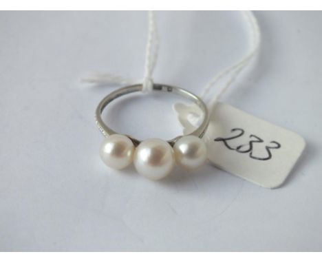 18ct white gold triple pearl ring approx size L    