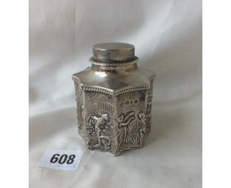 haped tea caddy, the sides chased with figures and pull off cover 3.3/4” high – Chester 1896 – by GN,RH – 113gms