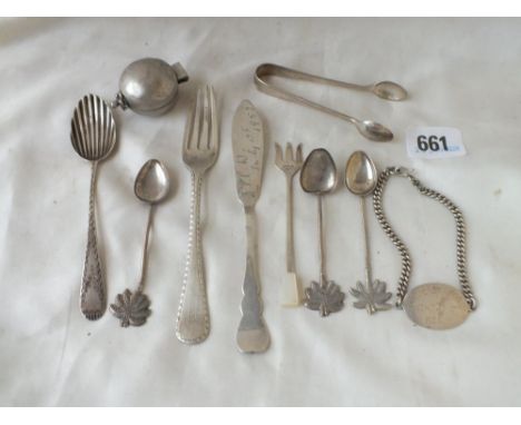Georgian tea spoon 1805, an olive fork, sugar tongs etc. – 90gms net 