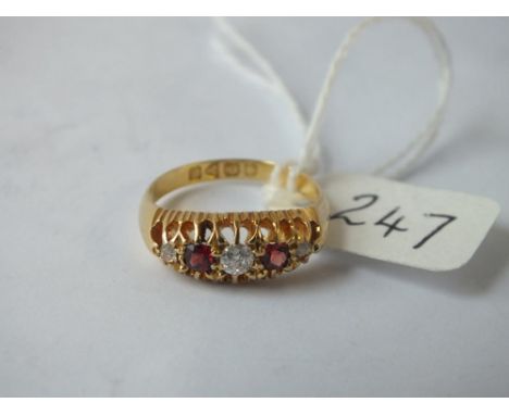 18ct gold ruby &amp; diamond 5 stone ring     