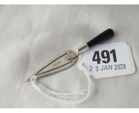 Trowel shaped book mark with black handle import mark by DS  
