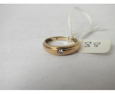 9ct stone set ring approx size L 1.8g     