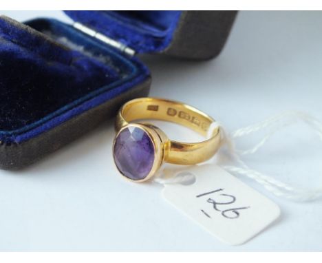 22ct gold antique amethyst ring approx size P 7.9g inc boxed  