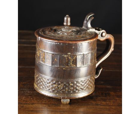 A Fine & Rare 17th Century Treen Lignum Vitae Tankard with engine turned decoration and bands of residual paint & gilding to 