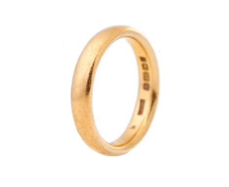 22 ct gold hallmarked wedding ring, size N, weight 7.35g.  