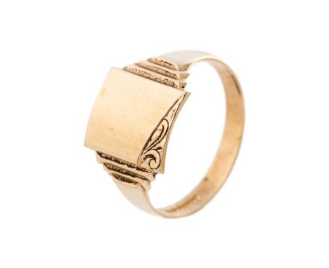 9ct gold gents signet ring, with stepped decoration, 2.7 grams, size U.  