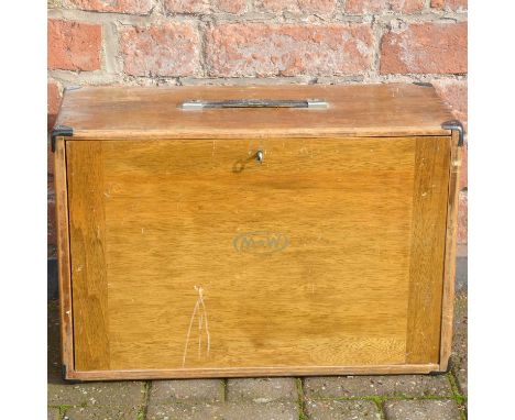 Moore &amp; Wright engineers tool chest / box, with inner drawers, with key, height 34cm, width 51cm.