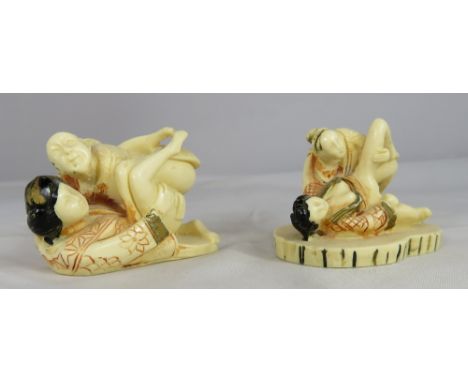 Two Chinese bone netsuke, 5.5cm high