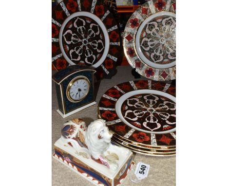 A GROUP OF ROYAL WORCESTER, ROYAL DOULTON AND BUTLERS BESPOKE IMARI PLATES, comprising a Royal Worcester Nelson Collection 'T