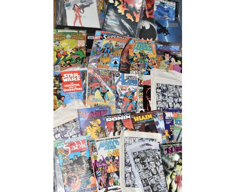 A BOX OF COMICS, mainly Marvel and DC, including Star Wars, Superman, Batman, Daredevil, Green Lantern and Watchmen, all comi