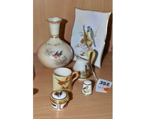 A SMALL GROUP OF WORCESTER PORCELAIN, comprising a small Royal Worcester jug painted with a pheasant, unsigned, puce backstam