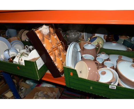A LARGE VARIETY OF CERAMIC KITCHENWARE AND A SMALL SELECTION OF GLASSWARE including a set of Langley tableware, six 'Cathedra