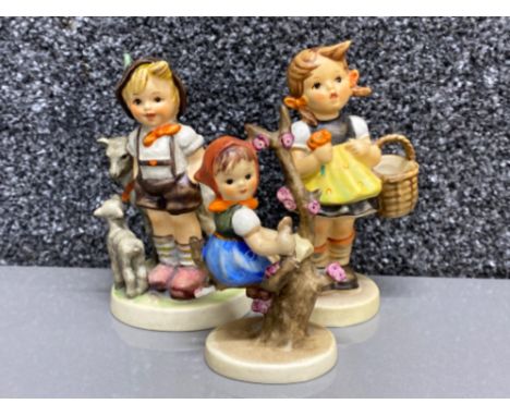 3x west German Goebel ‘Hummel figures, (1 damaged)