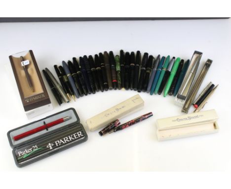 Collection of vintage pens to include a quantity of fountain pens (featuring gold nibbed examples), the lot to include Conway