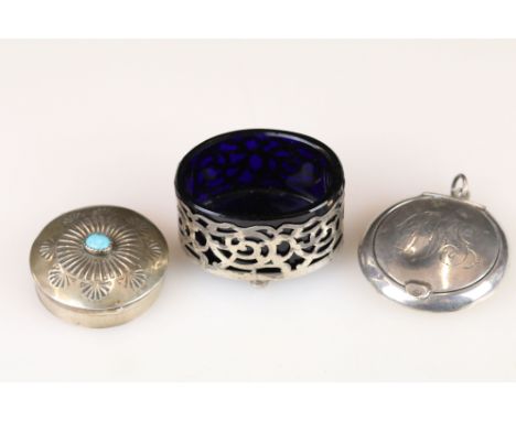 Silver Hallmarked Compact, Birmingham 1917, Silver Pierced Mustard Pot with blue glass liner, Birmingham 1900 and a White Met