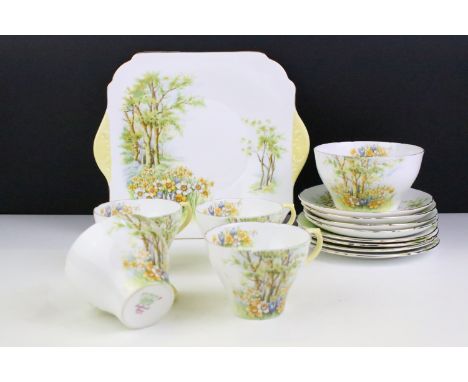 Shelley 'Daffodil Time' tea set, pattern 13370, to include 4 teacups &amp; saucers, 4 tea plates, sugar bowl &amp; sandwich p