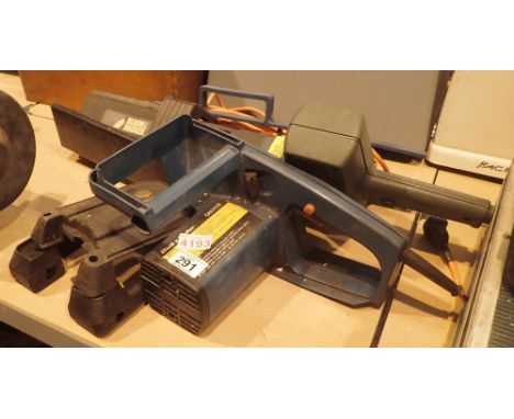 Black and Decker DN 402 chainsaw and Black and Decker GT 900 hedge trimmer