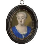 Wolters geb. van Pee, Henriëtte: Miniatur Portrait einer Frau in blauem Samtkleid