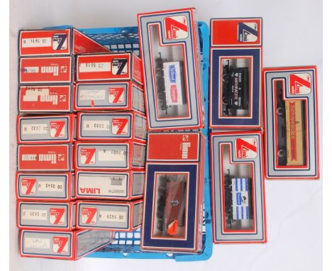 LIMA: A collection of 19x Lima Models railway trainset freight wagons, 00 gauge. Each in original box.

NOTE: This lot comes 