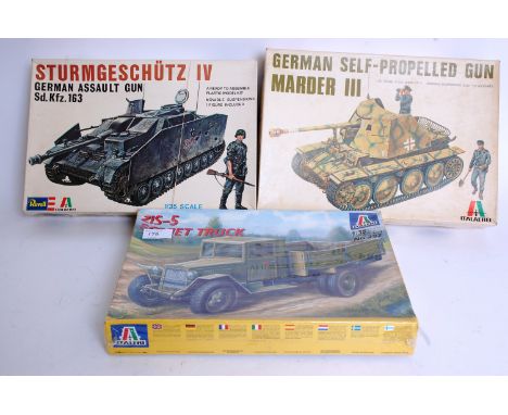 MODEL KITS: £x 1970's 1:35 scale military model kits including Soviet Truck, German Assault Tank, each by Italeri and unmade.