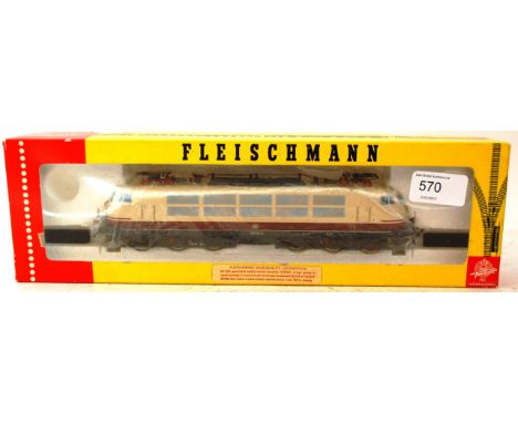 FLEISCHMANN: An original Fleischmann HO gauge 4375 railway trainset locomotive within original box with instructions.

NOTE: 
