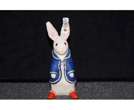 Steiff Peter Rabbit A1993 porcelain figure with box and COA`