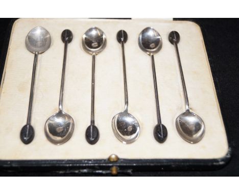 Silver coffee bean spoons x6. Walker &amp; Hall, Sheffield 1923 48 grams (Boxed)