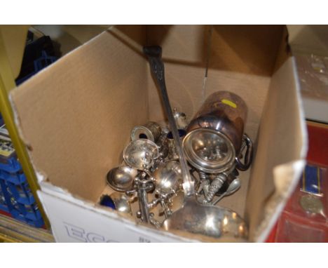 A box of silver plated ware to include a ladle, tankard, cruet items and cutlery etc. 