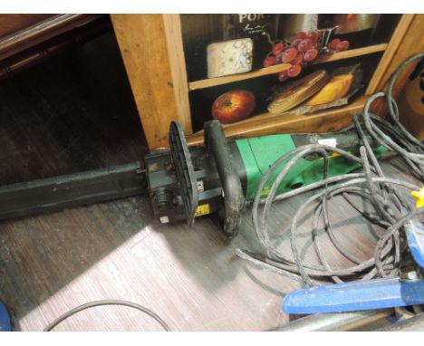 An electric chainsaw