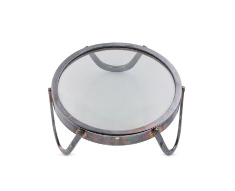 NO RESERVE RALPH LAUREN VINTAGE MAGNIFYING GLASS Condition grade B-. Large magnifying glass in silver tone metal engraved 'Ra