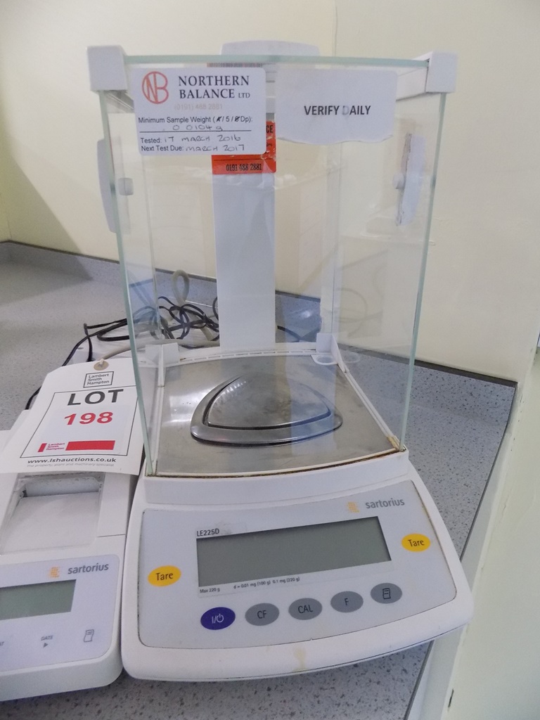 Sartorius LE225D expert analytical balance with Sartorius YDP20 OCE