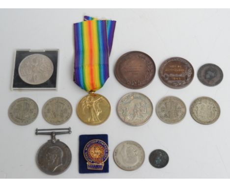 A WWI medal pair to '10389 Pte J. Littlejohn Gloucester. R.' comprising The British War medal and the Victory Medal, together