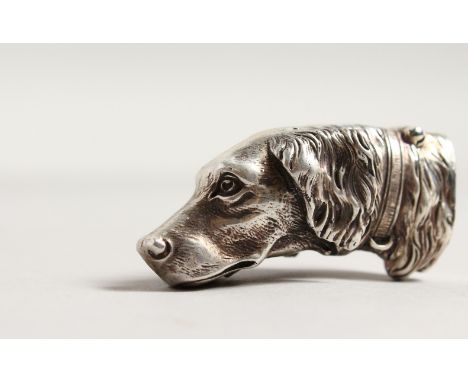 A NOVELTY CAST SILVER HUNTING DOG VESTA.