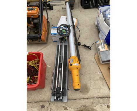 AN ASSORTMENT OF ITEMS TO INCLUDE AN INDUSTRIAL WORK LIGHT, A TILE CUTTER AND A MULTIPURPOSE TORCH ETC 