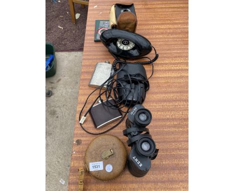 AN ASSORTMENT OF VINTAGE ITEMS TO INCLUDE A PAIR OF KENT BINOCULARS, A HIP FLASK AND A VINTAGE STYLE TELEPHONE 