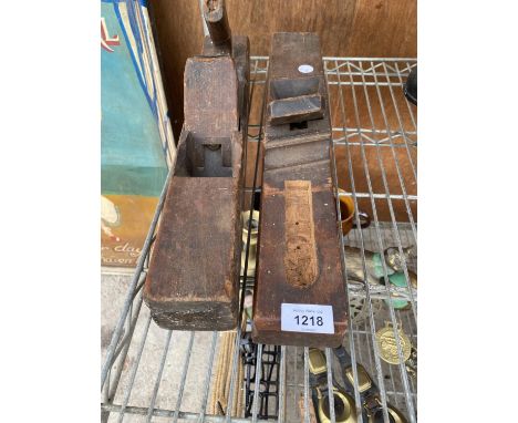 TWO VINTAGE WOODEN PLANES 